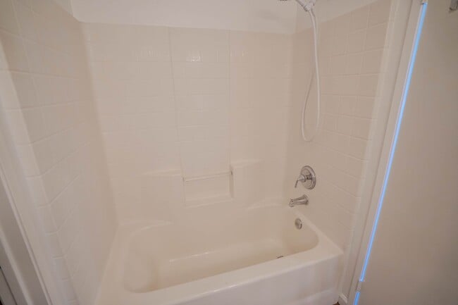 Building Photo - 2-Bedroom Townhome in Valencia's Cheyenne ...