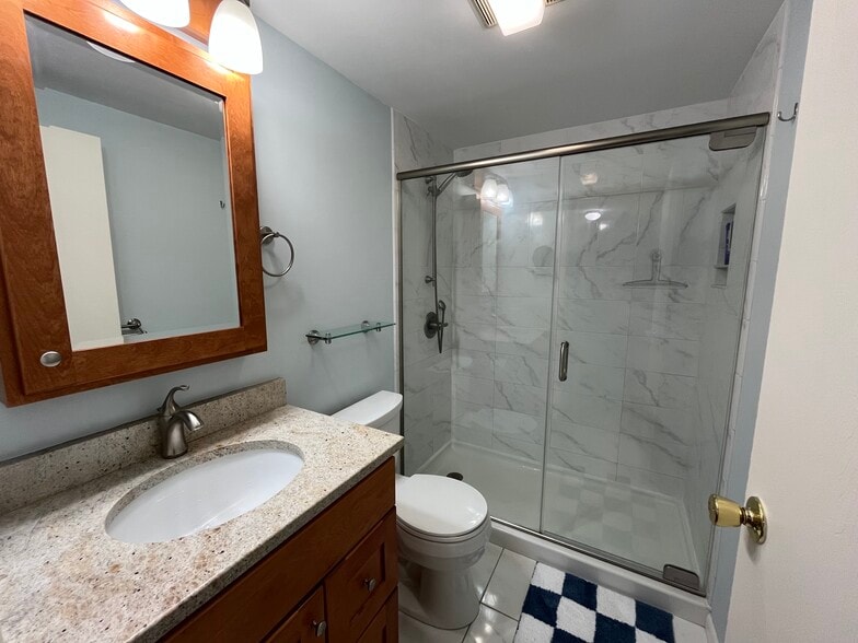 Full bathroom on second floor - 250 Thimbleberry Rd