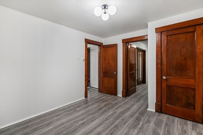 Building Photo - Gorgeous 3 bedroom home in Clairton availa...