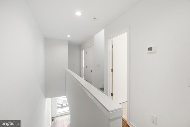Building Photo - 3126 Pierview Ln