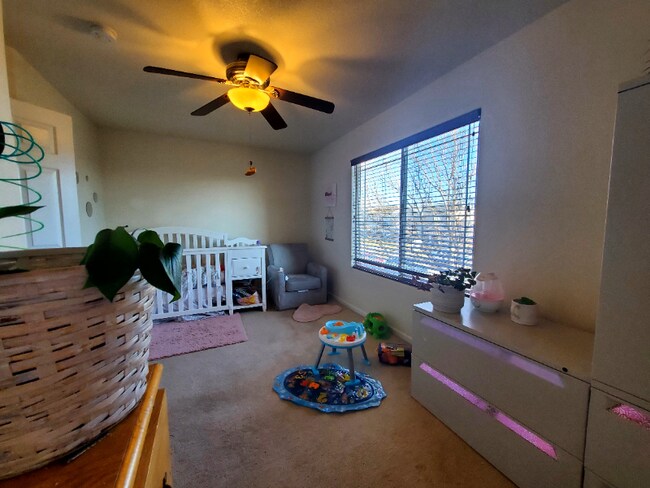 Building Photo - 5002 Sunny Ridge Ln