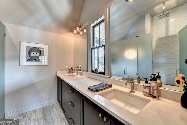 Building Photo - 2555 Brook Run