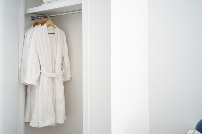 Building Photo - 52 Maiden Ln