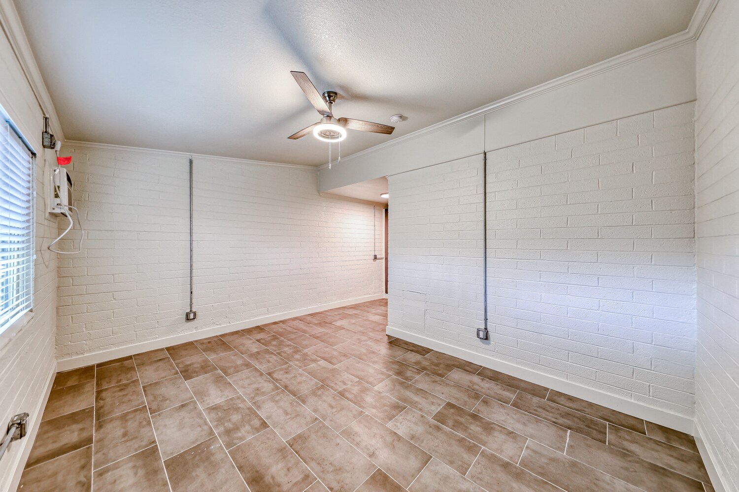 Building Photo - 310 S Maryland Pky