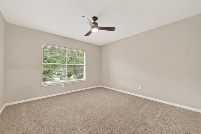 Building Photo - 3522 Pecan Mill Dr