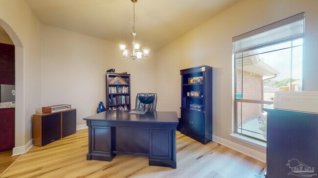 Building Photo - 4444 Piedmont Way