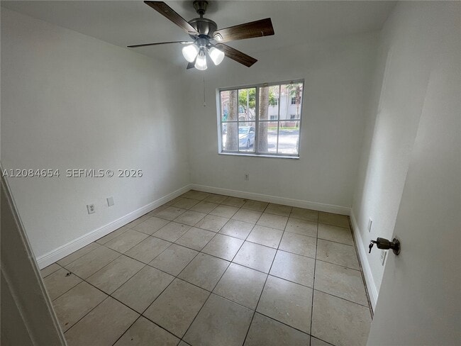 Building Photo - 1251 SE 31st Ct