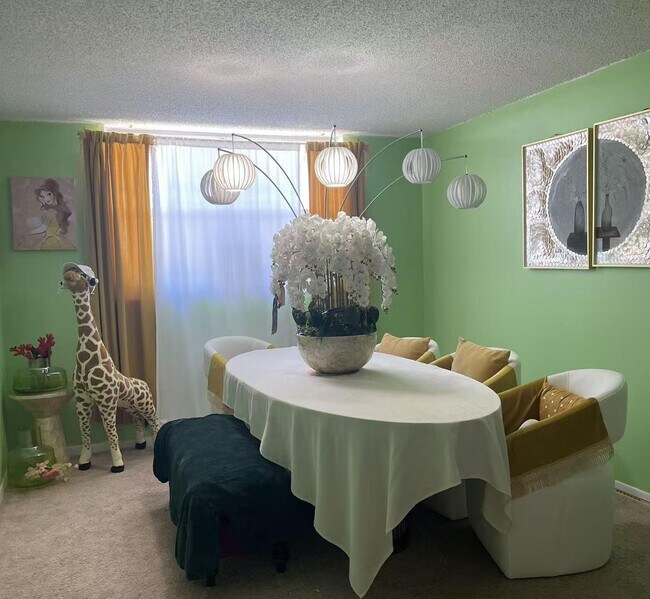 Building Photo - 500 Executive Center Dr