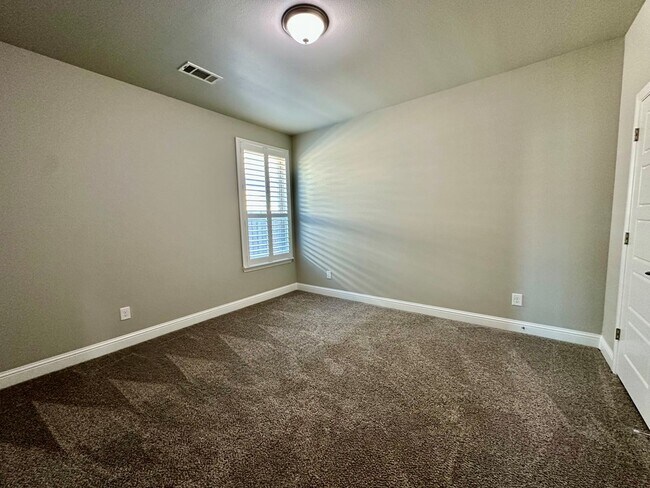 Building Photo - 8618 Alnwick Dr