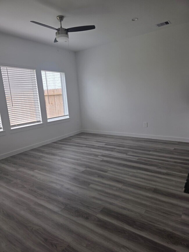 Building Photo - 2803 Lisburn Ter Ln