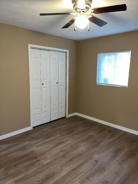 Building Photo - 3319 Beatrice Dr