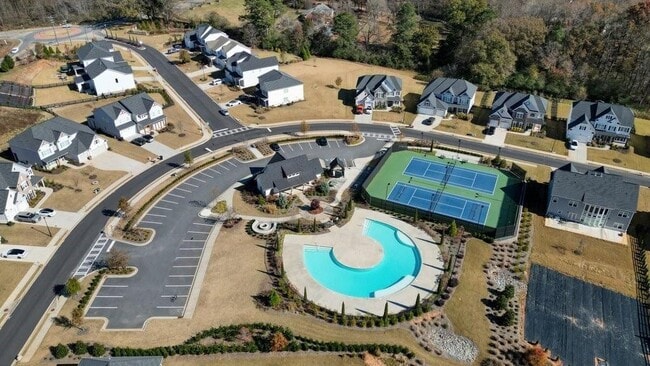 Building Photo - 3770 Andover St