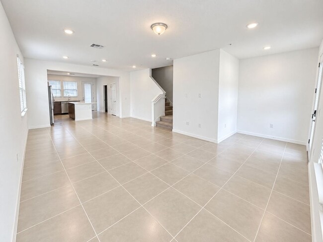 Building Photo - 4540 Orchard View Aly