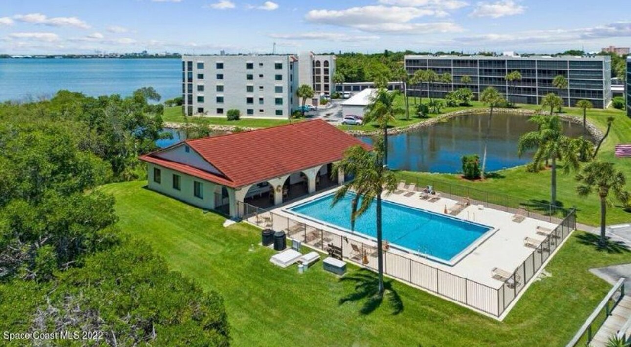 Building Photo - 5807 N Atlantic Ave