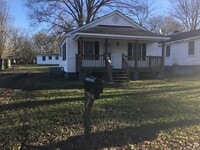 Building Photo - 2 Bedroom 1 Bathroom House minutes from Lige Street Park & Carroll Park!