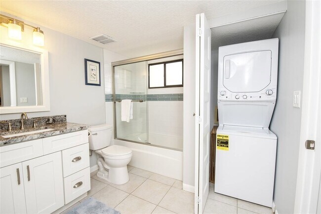 Building Photo - 4250 A1A S