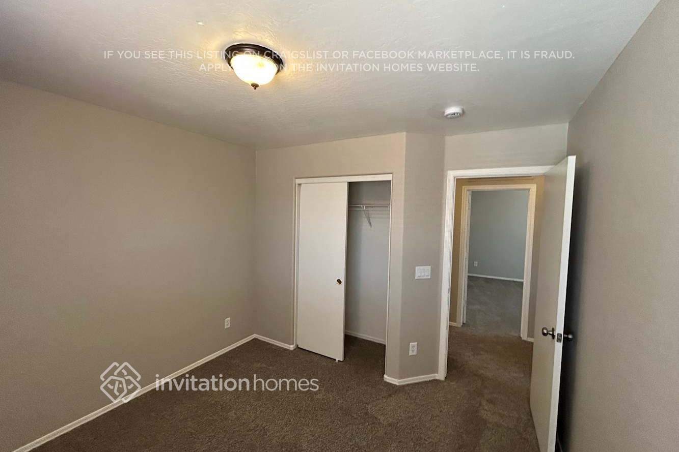 Building Photo - 3417 W Wayland Dr