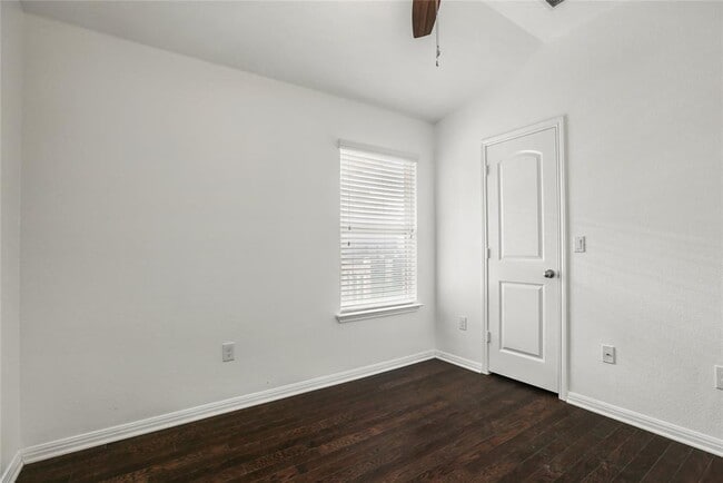 Building Photo - 18105 Bandelier Dr