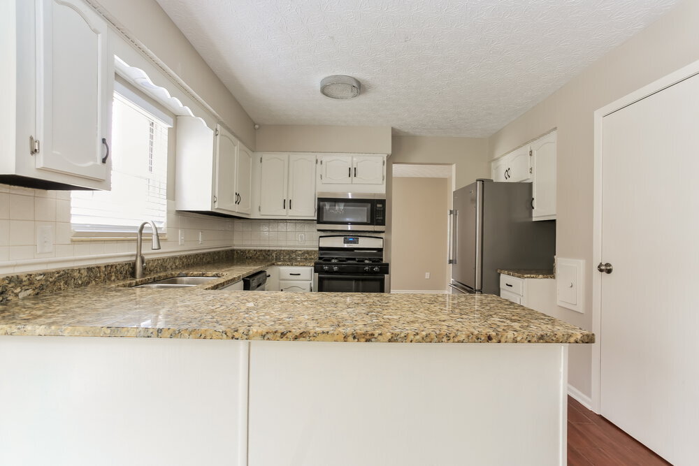 Building Photo - 7707 Alvamar Ct