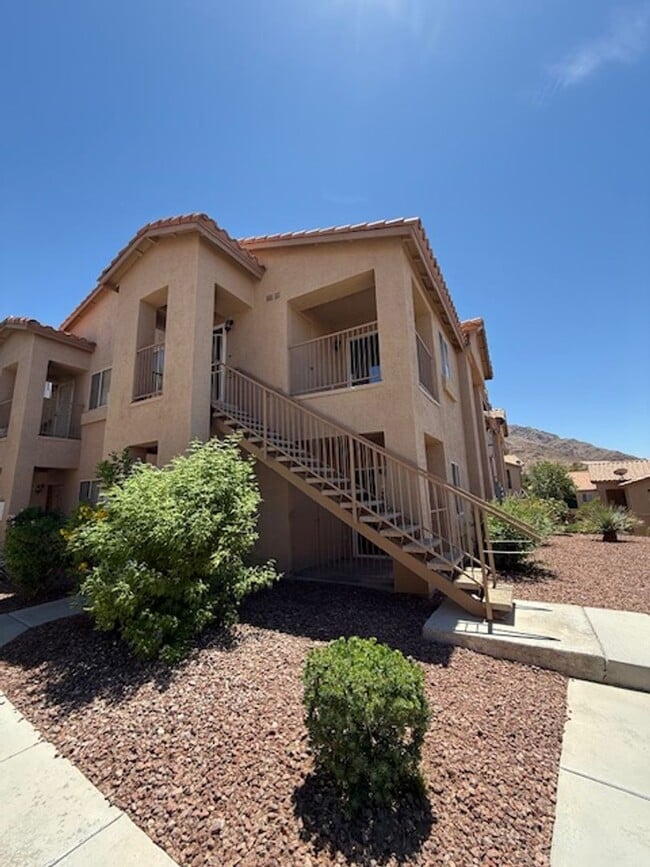 Primary Photo - 2 Bedroom Upstairs Condo