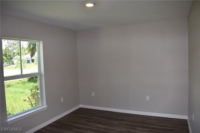 Building Photo - 3837 N Salford Blvd