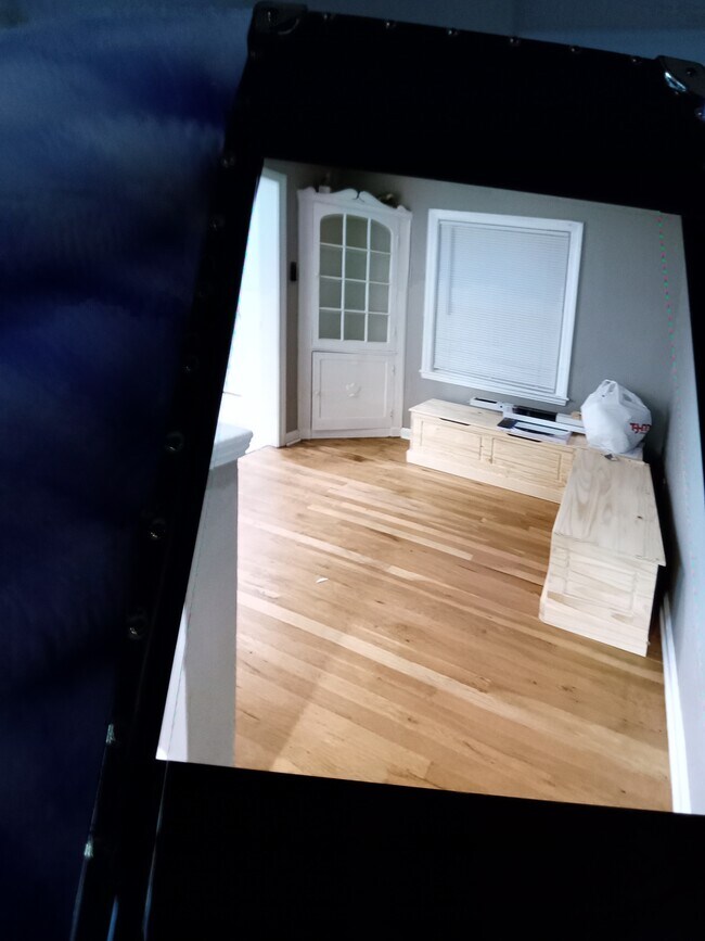 Building Photo - 1528 Luxor Rd