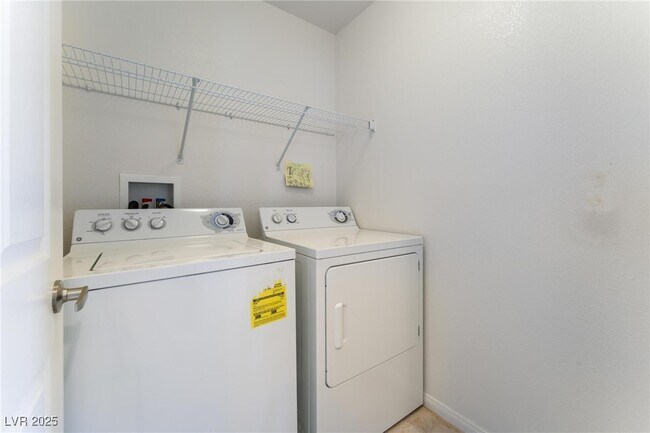 Building Photo - 9076 Amanda Creek Ct