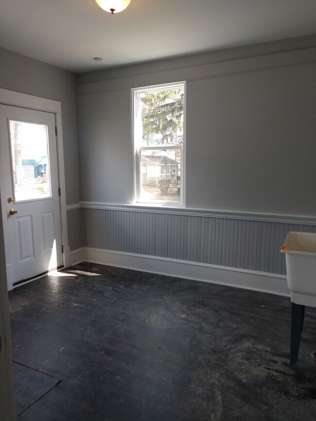 Building Photo - 240 2nd Ave