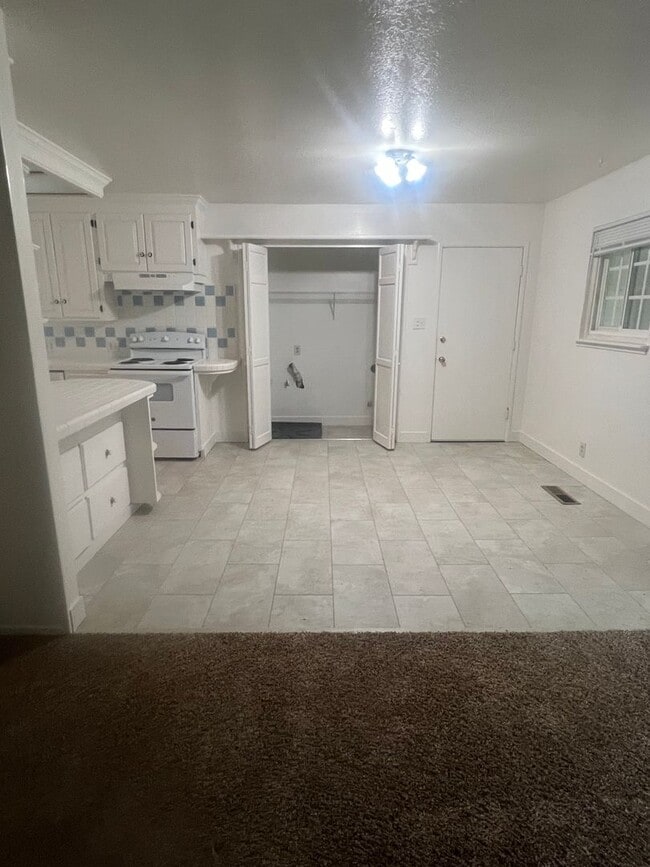 Building Photo - Updated 3 Bedroom Home in North Merced – Cul de Sac Location & Large Lot