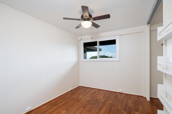 Building Photo - 4532 Malulani St