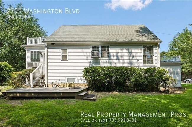 Building Photo - 2799 Washington Blvd
