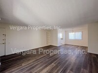 Building Photo - 2513 Ruhland Ave