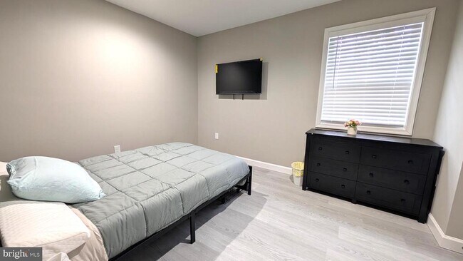 Building Photo - 2253 Papermill Rd