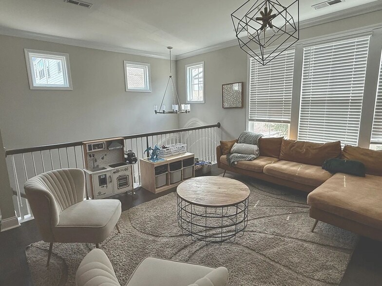 Building Photo - 407 Grey Reagan Trail