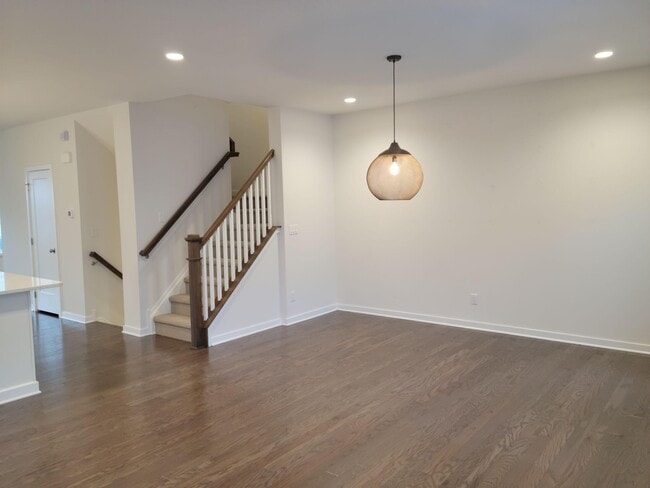 Building Photo - 2859 Hardwick Rd