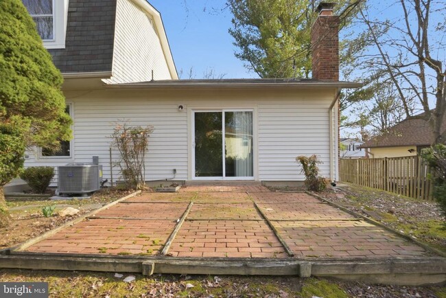 Building Photo - 9713 Waterline Dr