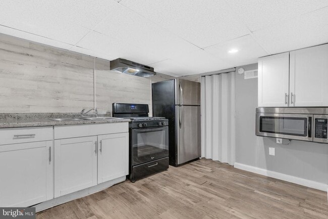 Building Photo - 21705 Great Mills Ln