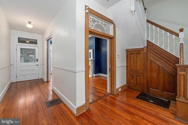 Building Photo - 216 E Biddle St