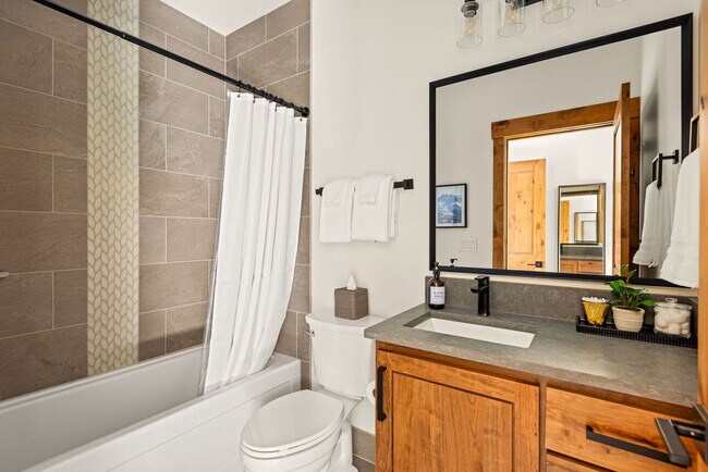 Building Photo - 89192 US-26