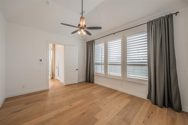 Building Photo - 2105 Tremont Dr