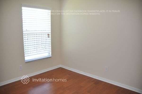 Building Photo - 9788 Fox Chapel Rd