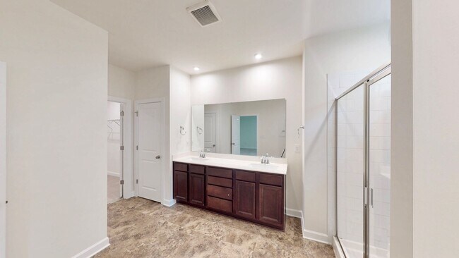 Building Photo - 4523 Collingham Dr