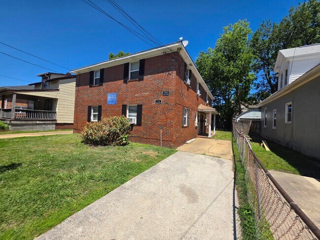 Building Photo - DVI122#-DJ