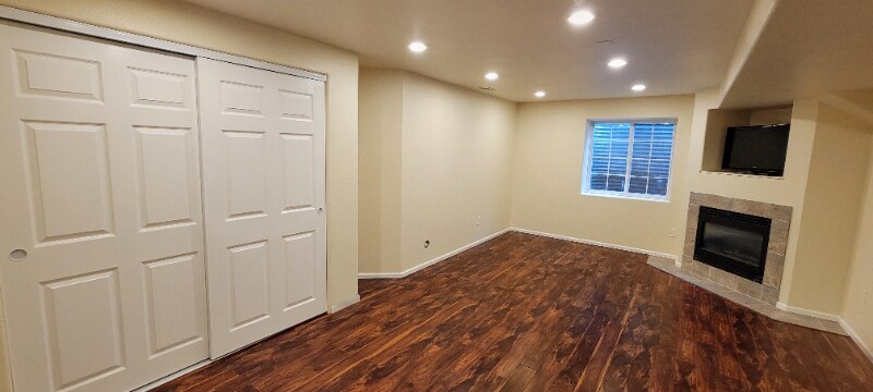 Building Photo - 801 S Riverside Harbor Dr