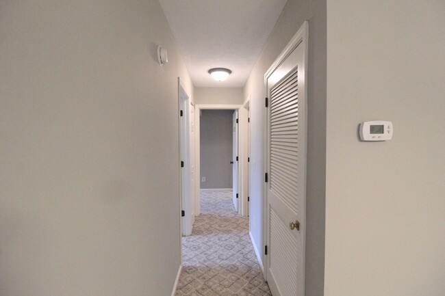 Building Photo - 3 bedroom condo for rent with great sunris...
