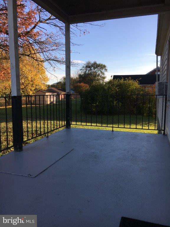 Building Photo - 3089 Winchester Ave