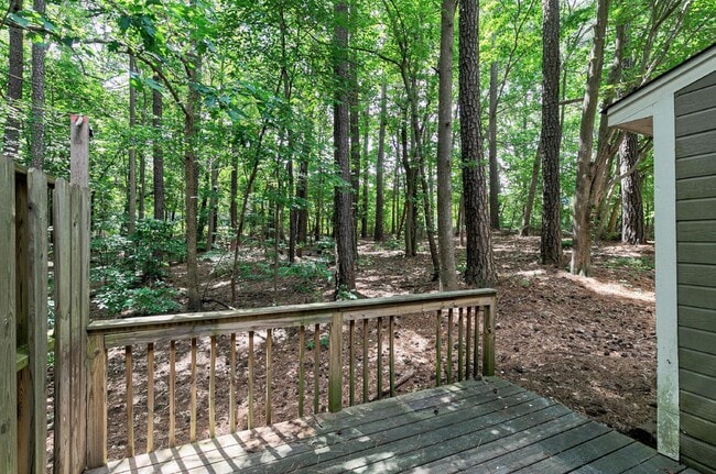 Building Photo - 5541 Kaplan Dr