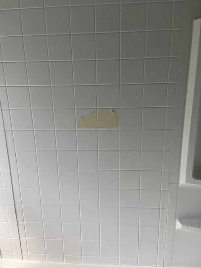 Building Photo - Beautiful 3brm, 2bath Home in Heart of Bur...