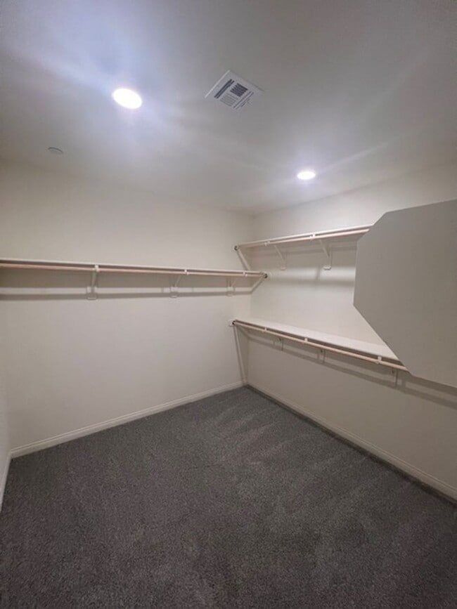 Building Photo - New Neighborhood Southwest Community $500.00 Move in Credit