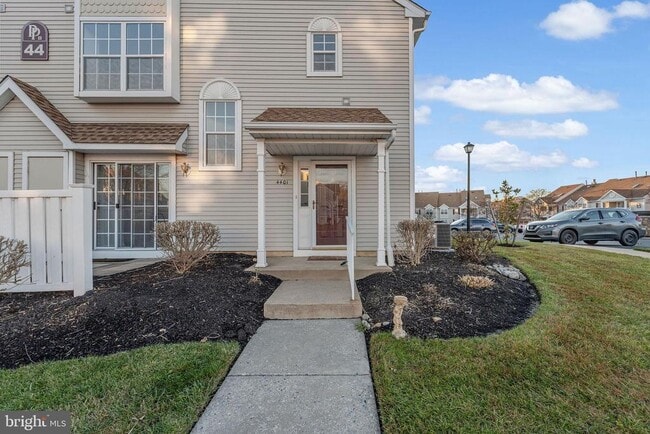 Building Photo - 4401 Aberdeen Ln